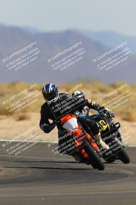 media/Oct-08-2022-SoCal Trackdays (Sat) [[1fc3beec89]]/Turn 16 (125pm)/